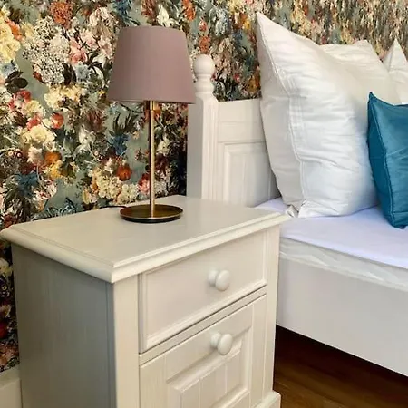 Διαμέρισμα 2-zimmer Zentral In Ferdinandshof, Wlan Modern *