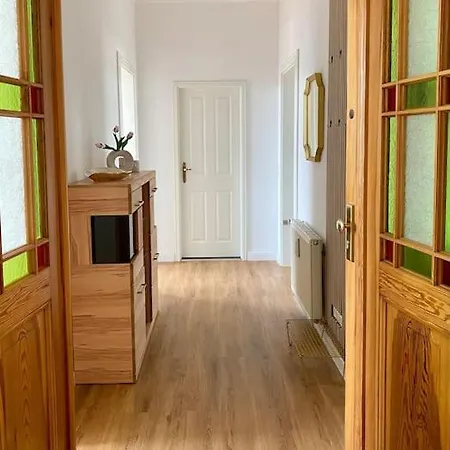 2-zimmer Zentral In Ferdinandshof, Wlan Modern Appartamento *